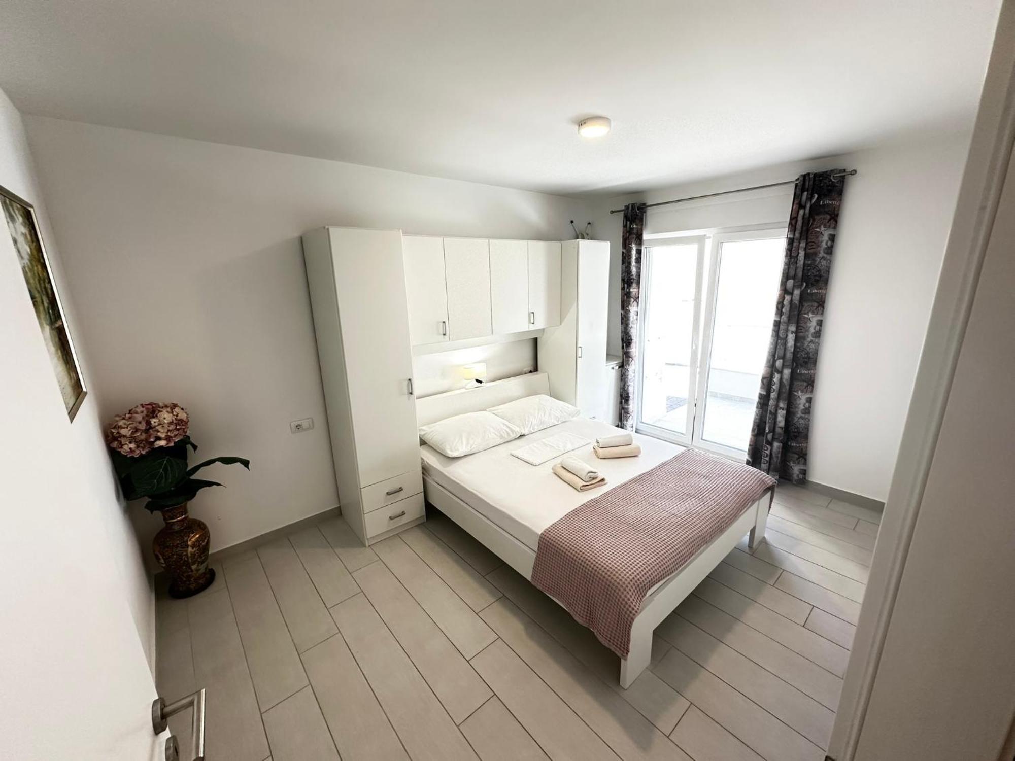 Apartments Danica Promajna Eksteriør bilde