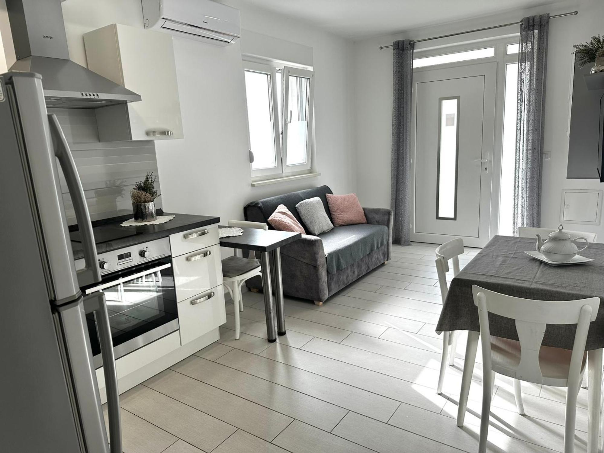 Apartments Danica Promajna Eksteriør bilde