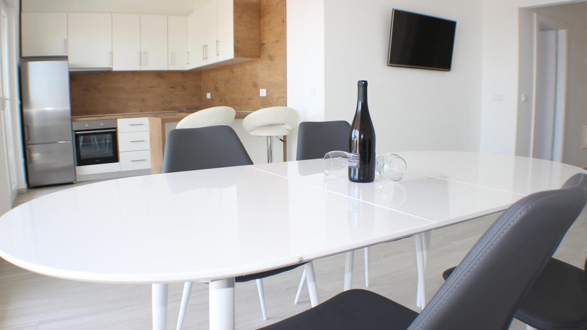 Apartments Danica Promajna Rom bilde